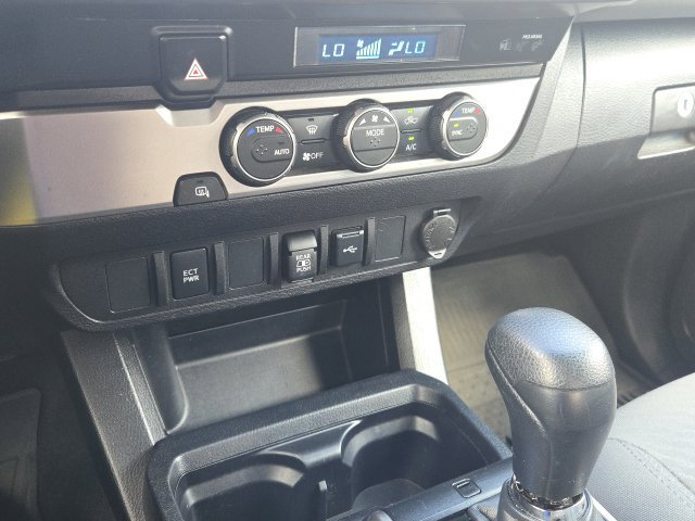 Used 2022 Toyota Tacoma SR5 RWD image 16