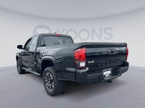 Used 2022 Toyota Tacoma SR AWD/4WD image 4