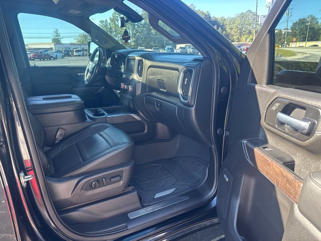 Used 2022 GMC Sierra 3500 Denali w/ Denali Ultimate Package AWD/4WD image 16