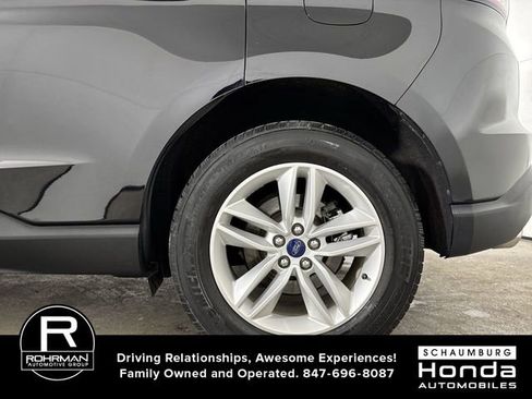 Used 2017 Ford Edge SEL w/ Equipment Group 201A image 5