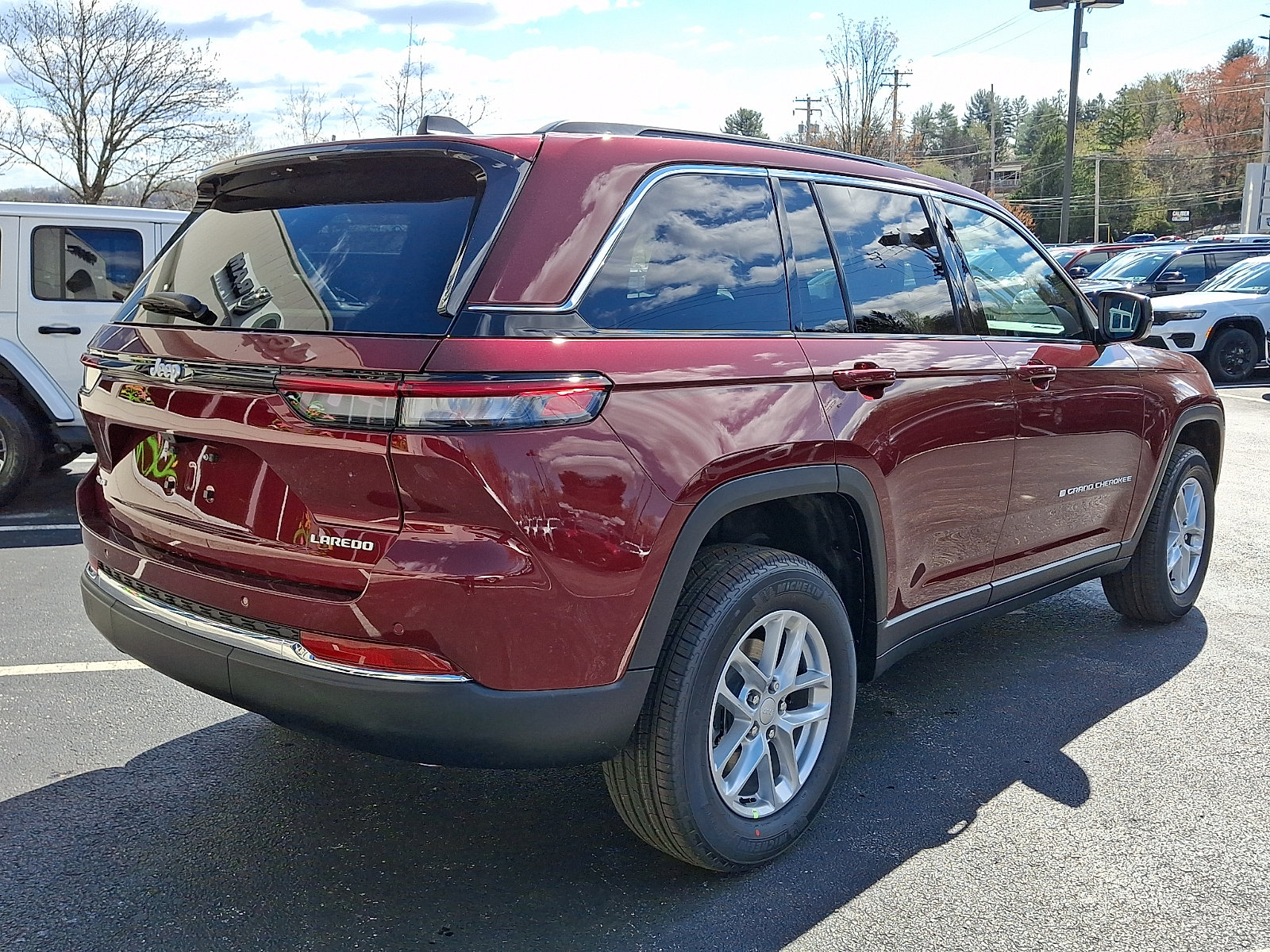 New 2026 Jeep Grand Cherokee Laredo X AWD/4WD image 3