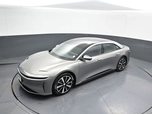Used 2023 Lucid Air Touring image 39