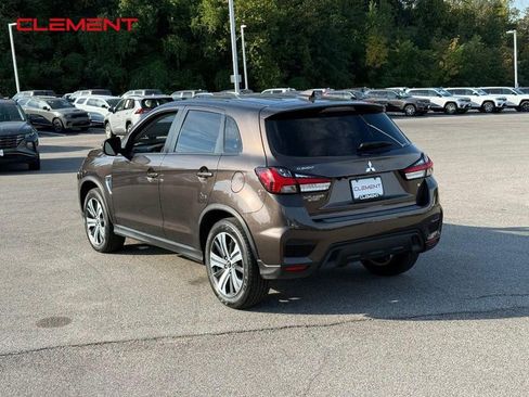 Used 2023 Mitsubishi Outlander Sport SE image 3