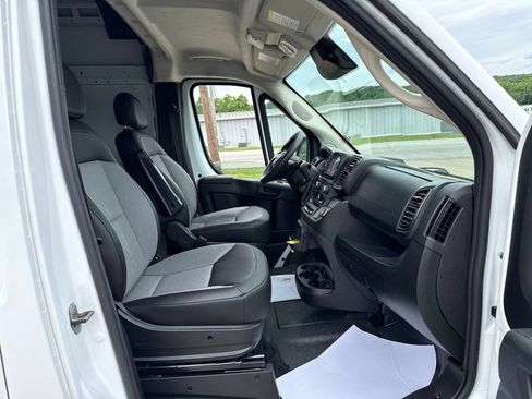 Used 2025 RAM ProMaster 2500 w/ Convenience Group FWD image 42