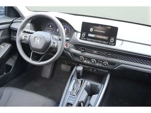 Used 2023 Honda Accord LX image 27