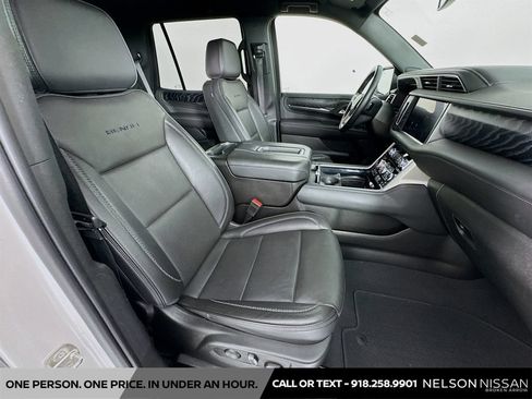 Used 2023 GMC Yukon Denali AWD/4WD image 29