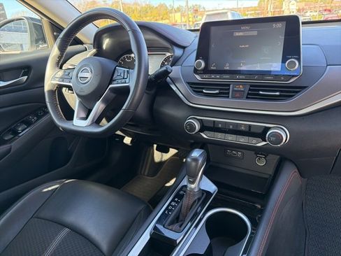 Used 2025 Nissan Altima 2.5 SR image 34