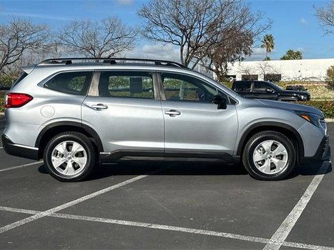 Used 2023 Subaru Ascent 8-Passenger image 3