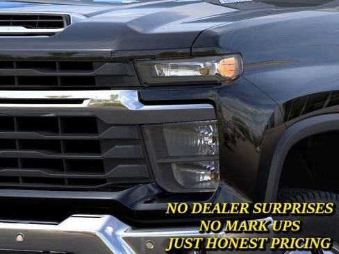 New 2026 Chevrolet Silverado 3500 LT AWD/4WD image 10
