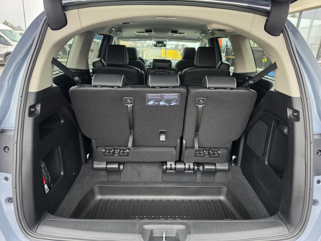 New 2027 Honda Odyssey Elite image 11