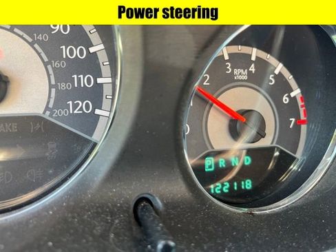 Used 2013 Chrysler 200 Touring FWD image 8