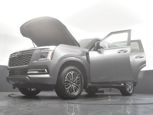 New 2026 Nissan Armada SL image 38