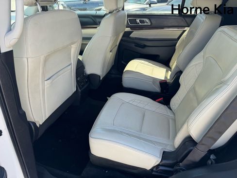 Used 2017 Ford Explorer Platinum AWD/4WD image 12