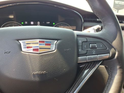 Certified 2023 Cadillac XT6 Sport w/ Technology Package AWD/4WD image 28