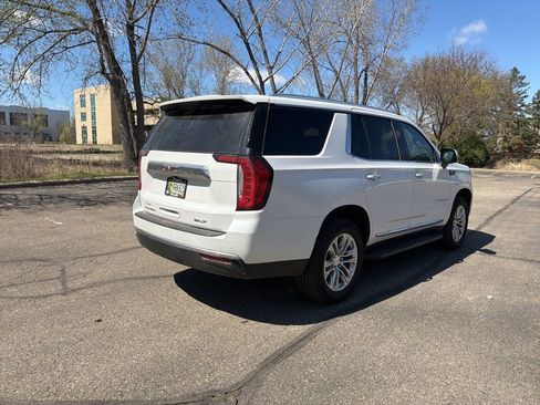 Used 2023 GMC Yukon SLT w/ SLT Luxury Package image 20