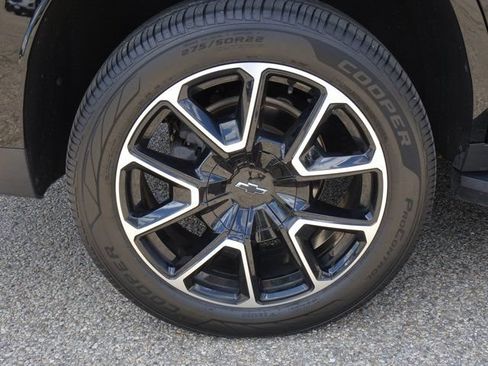 Used 2021 Chevrolet Tahoe RST w/ Luxury Package AWD/4WD image 26