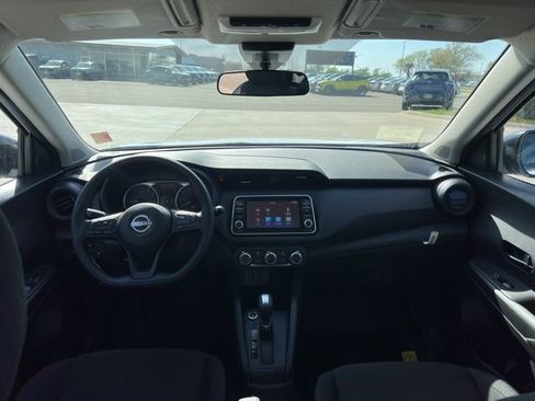Used 2025 Nissan Kicks Play S image 19