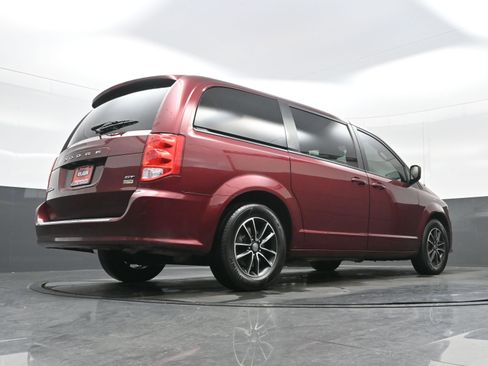 Used 2019 Dodge Grand Caravan GT image 29