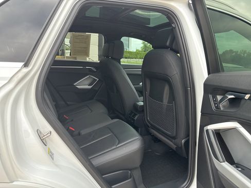 Used 2021 Audi Q3 2.0T Premium w/ Convenience Package image 23