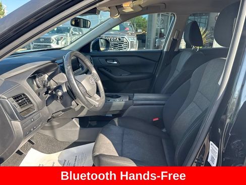 Used 2025 Nissan Rogue SV FWD image 11