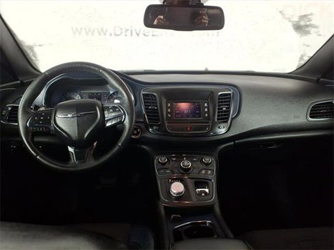 Used 2016 Chrysler 200 S w/ Comfort Group image 22