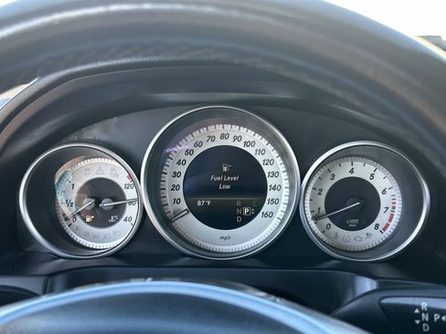 Used 2015 Mercedes-Benz E 550 Cabriolet image 26