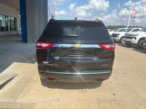 Used 2021 Chevrolet Traverse Premier AWD/4WD image 5