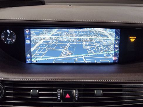 Used 2020 Lexus LS 500 w/ Interior Upgrade Package RWD image 35