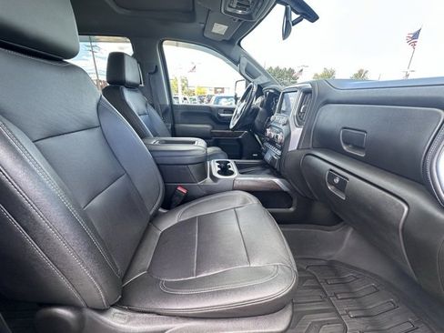 Used 2021 GMC Sierra 2500 SLT w/ SLT Preferred Package image 15