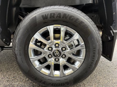 New 2026 Toyota Tacoma Limited AWD/4WD image 36