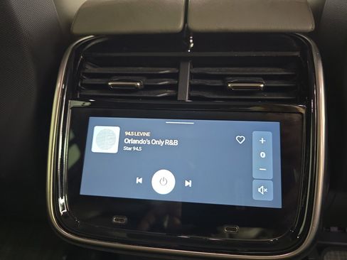 Used 2023 Rivian R1S Adventure image 31