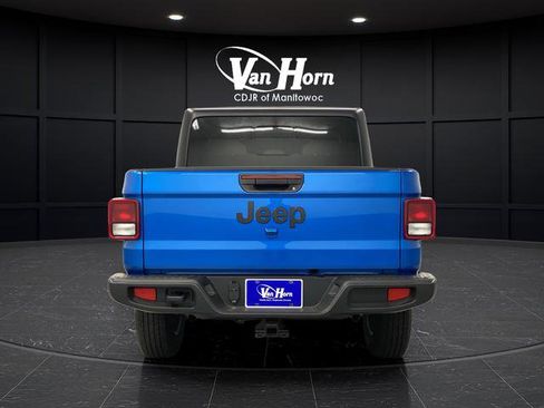 New 2026 Jeep Gladiator Sport image 13