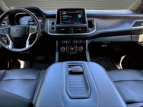 Used 2023 Chevrolet Tahoe Z71 w/ Luxury Package AWD/4WD image 7