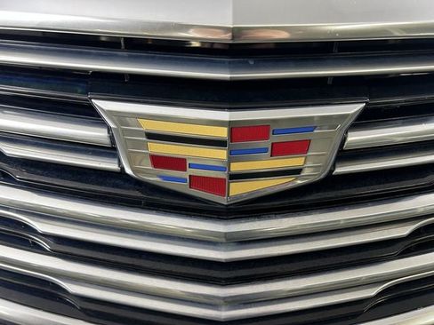 Used 2018 Cadillac XT5 AWD image 10