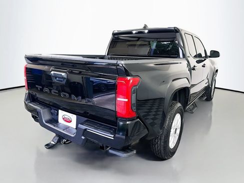 Certified 2026 Toyota Tacoma SR5 AWD/4WD image 5