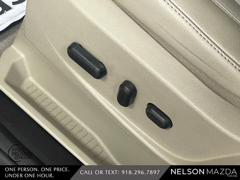 Used 2013 Ford C-MAX SEL image 19