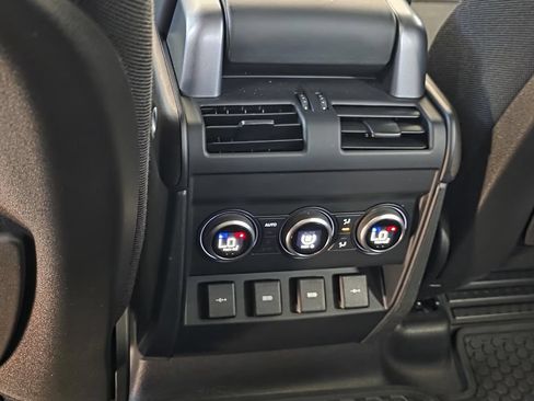 Used 2020 Land Rover Defender 110 X AWD/4WD image 12