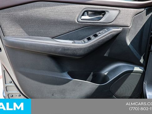 Used 2023 Nissan Rogue SV FWD image 37