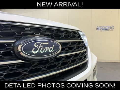 Used 2022 Ford Explorer XLT w/ Equipment Group 202A AWD/4WD image 50