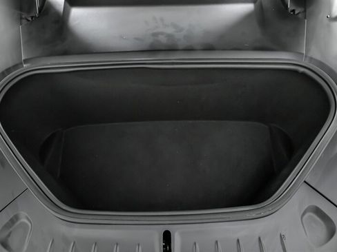 Used 2022 Tesla Model S Plaid image 16