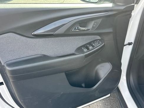 Certified 2023 Chevrolet TrailBlazer LT w/ Convenience Package AWD/4WD image 13