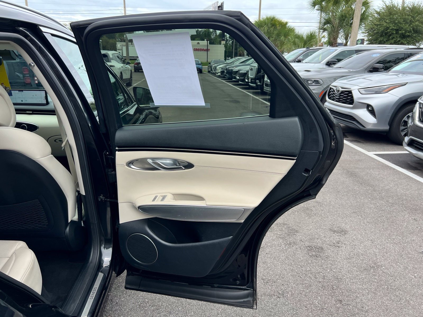 Used 2024 Genesis GV70 2.5T w/ Select Package AWD/4WD image 60