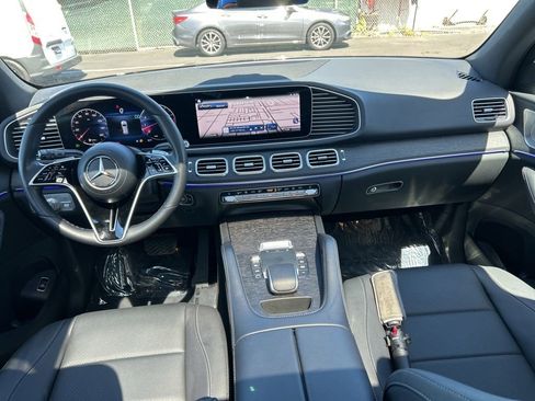 Used 2025 Mercedes-Benz GLE 350 4MATIC image 33