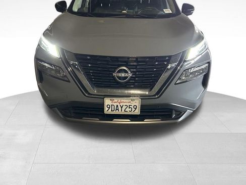 Used 2023 Nissan Rogue SL w/ SL Premium Package FWD image 2