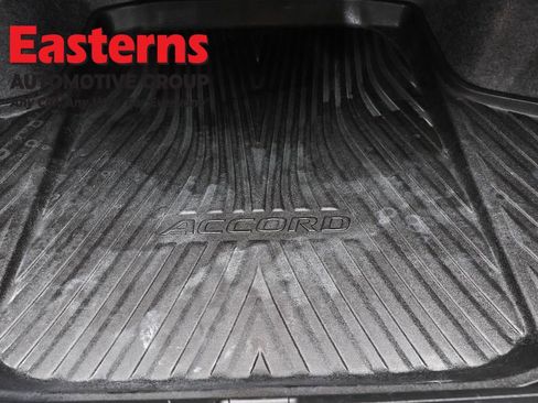 Used 2021 Honda Accord EX-L image 9