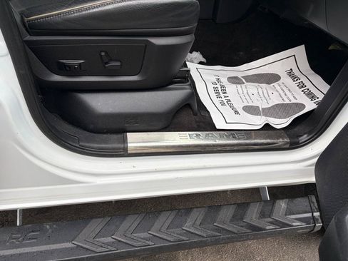 Used 2017 RAM 2500 Limited AWD/4WD image 47