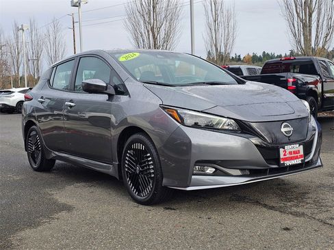 Certified 2024 Nissan Leaf SV Plus image 3