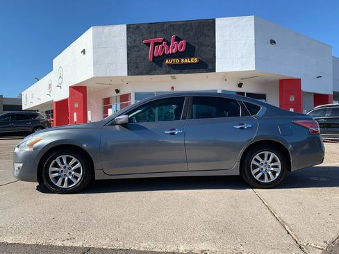 Used 2015 Nissan Altima 2.5 S w/ Power Driver Seat Package FWD image 8