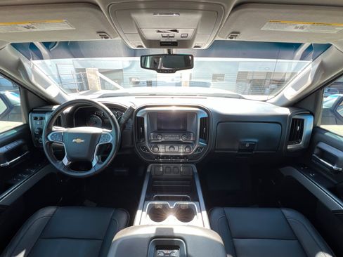 Used 2018 Chevrolet Silverado 1500 LTZ Z71 w/ LTZ Plus Package image 10