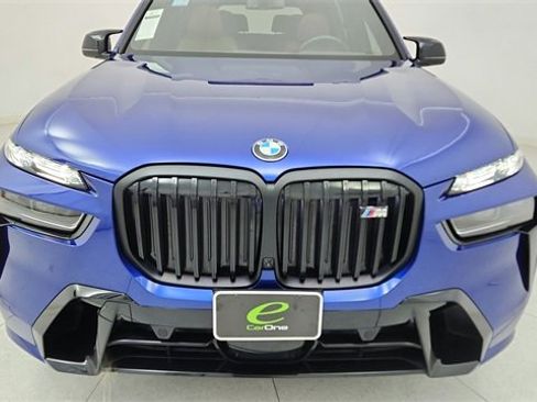 Used 2025 BMW X7 M60i image 29